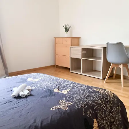 Chambre Privee 게스트하우스 *